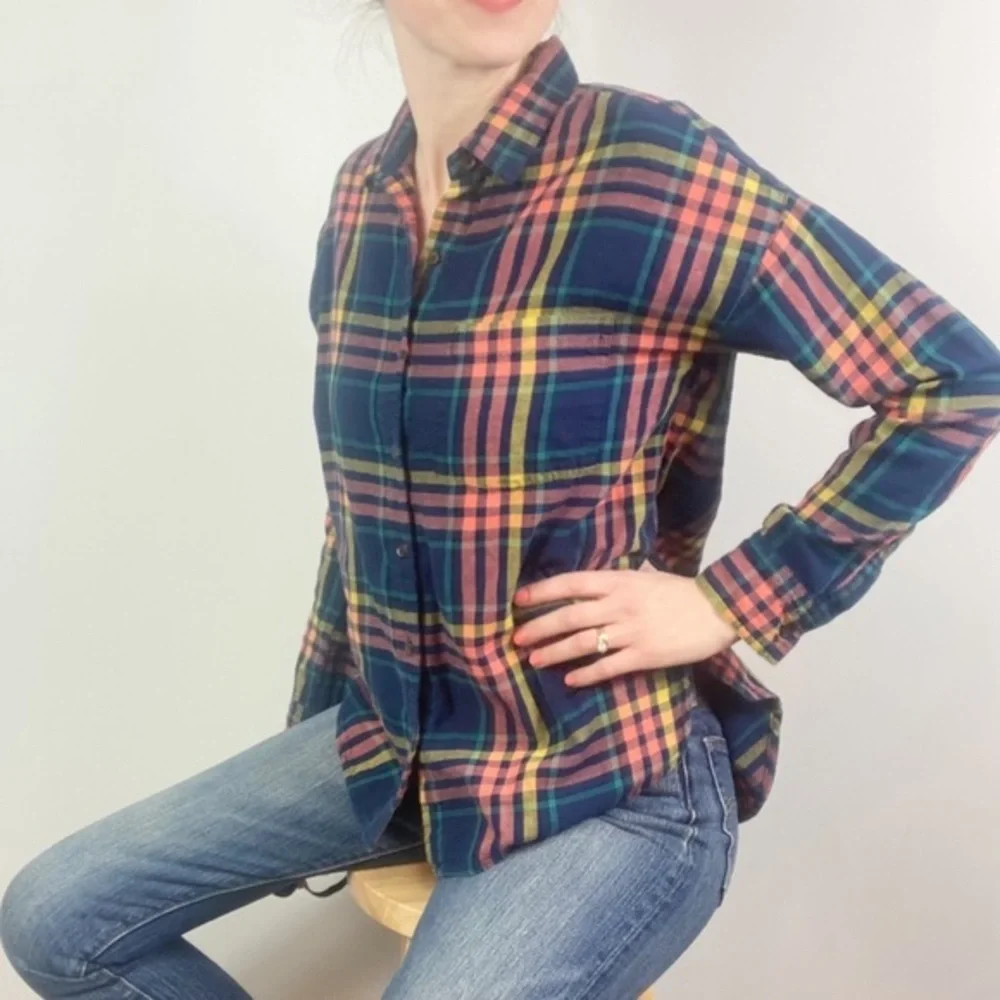 4/$25 Old Navy Boyfriend Style Plaid Light Flannel Shirt